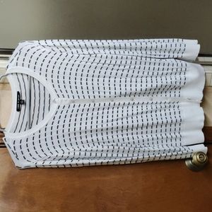 💥 5/$15💥 🖤Cable& Gauge Women Sweater